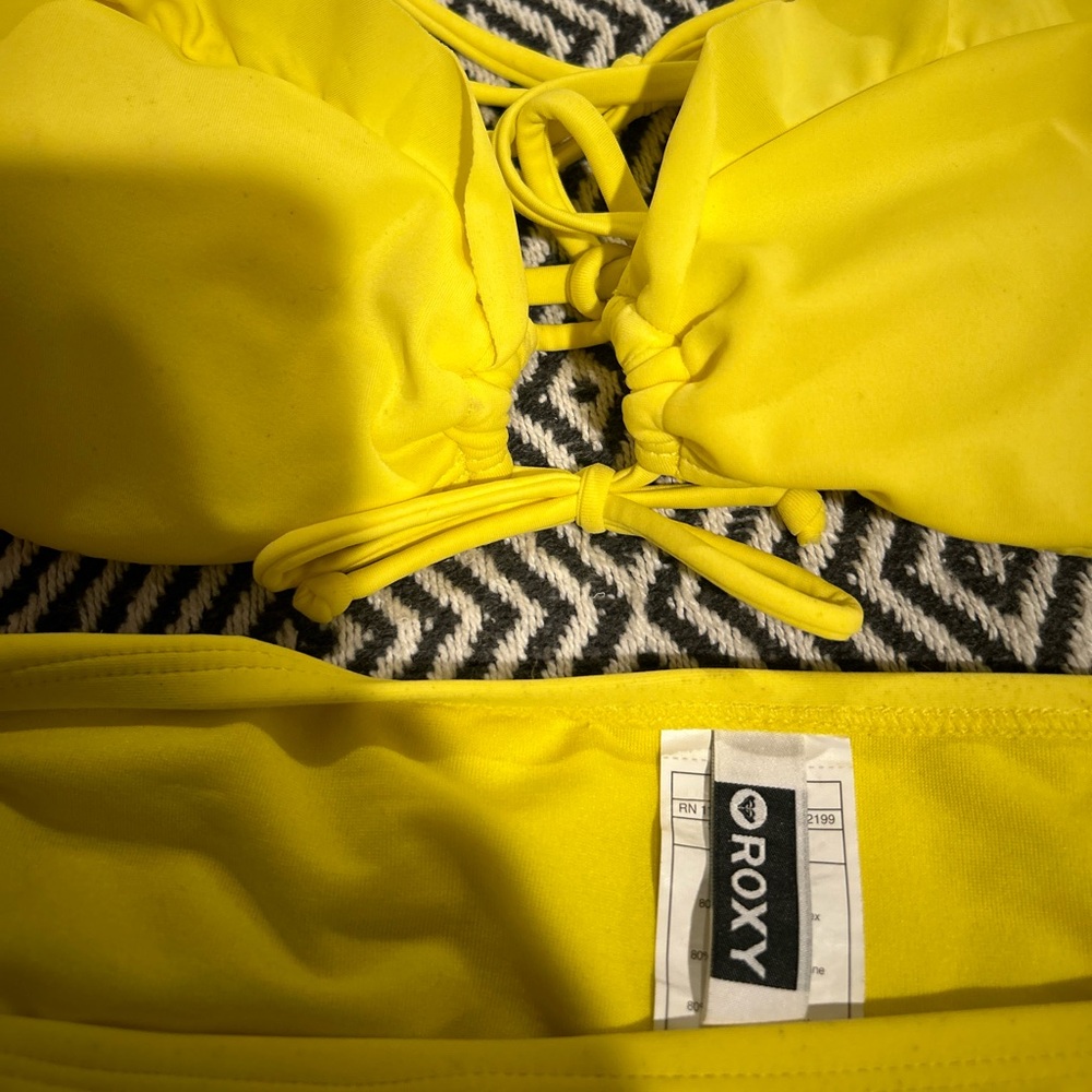 Roxy Swim Six Pieces - image 5